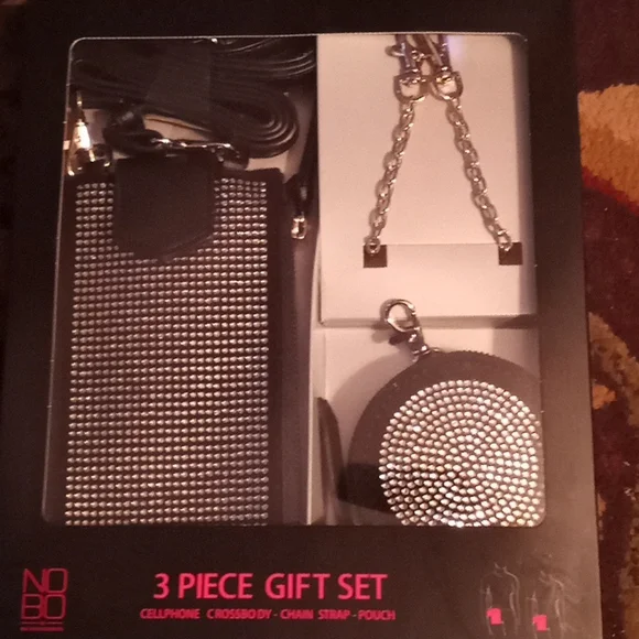 NO BOUNDARIES 3 PIECE GIFT SET CELLPHONE CROSSBODY CHAIN STRAP POUCH - Picture 8 of 11